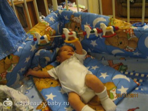 Когда ребёнок начинает хватать игрушки Когда ребёнок начинает хватать игрушки